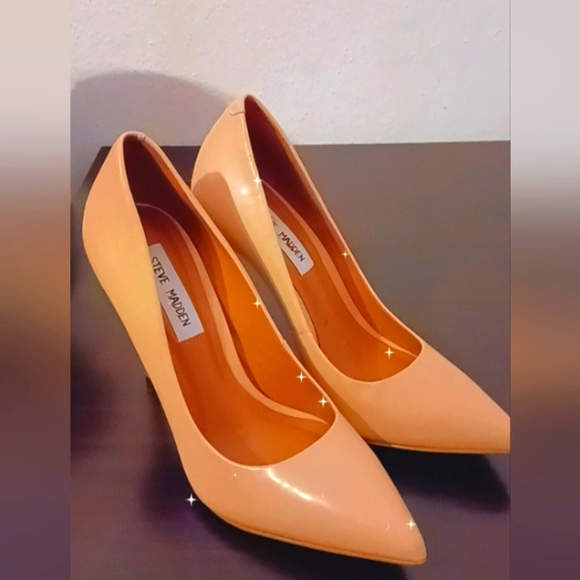 Steve Madden Shoes - Rarely Worn Beige Steve Madden Heels